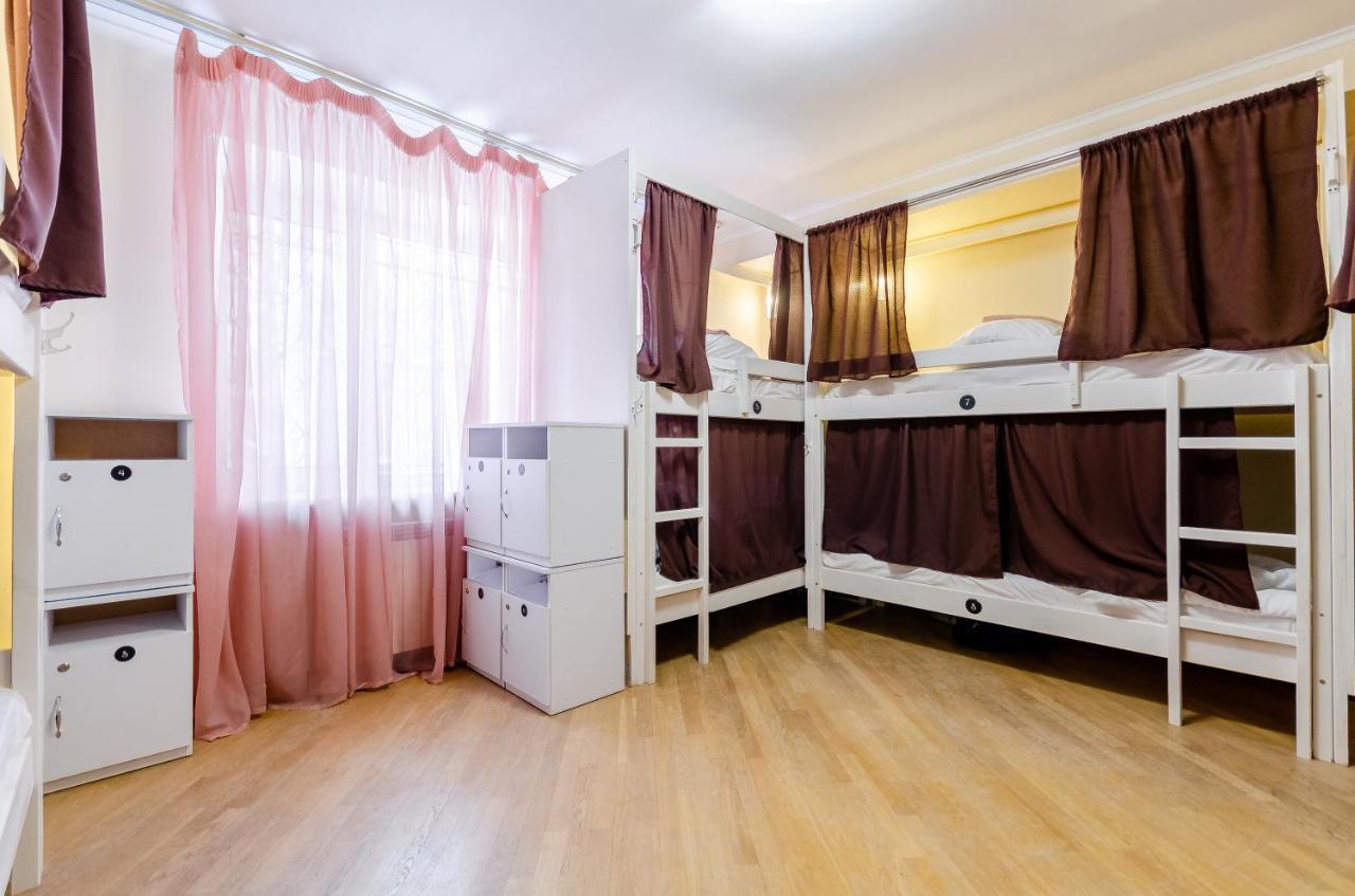 Sun City Hostel 3 Kiev Eksteriør bilde
